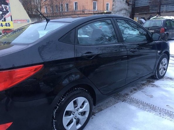 Водитель Uber такси Милешин Леонид Павлович 16 декабря в Москве угнал автомобиль Hyundai Solaris гос...