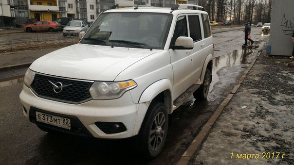 В ночь с 24 на 25мая в поселке Ленсоветовский угнали автомобиль УАЗ Патриот белого цвета 2017 года