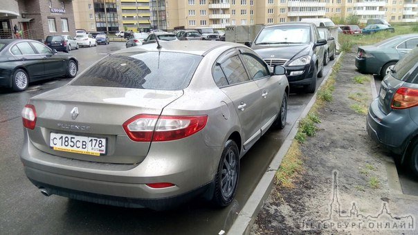 В ночь 30 на 31 марта был угнан RENAULT FLUENCE. приметы: замят порог у водительской двери, над прав...