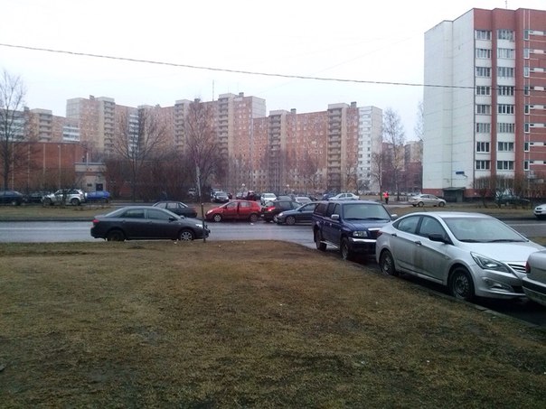 ДТП на Кузнецова, между Захарова и Ленинским. Дпс ждут в 8:30