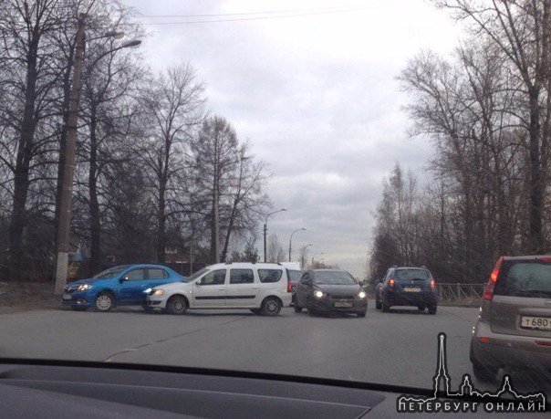 Петрозаводском шоссе. Петрозаводское шоссе. Дорога Петрозаводское шоссе. Пересечение Фестивальной и Петрозаводской улиц. Петрозаводское шоссе в Кировске.