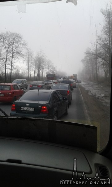 По Московскому шоссе от ленты до Ленсовета ДТП в правом ряду 4 машины