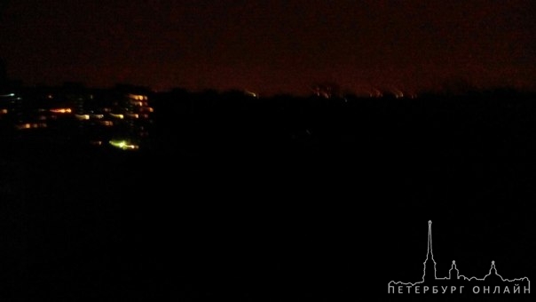 На Будапештской уже больше полутора часов нет света у минимум трёх домов (в 21:05 вырубили)