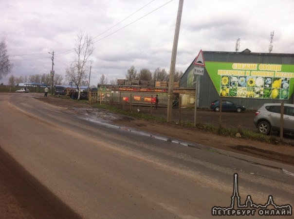 Не вошел в поворот на Аннинском ш и перевернулся