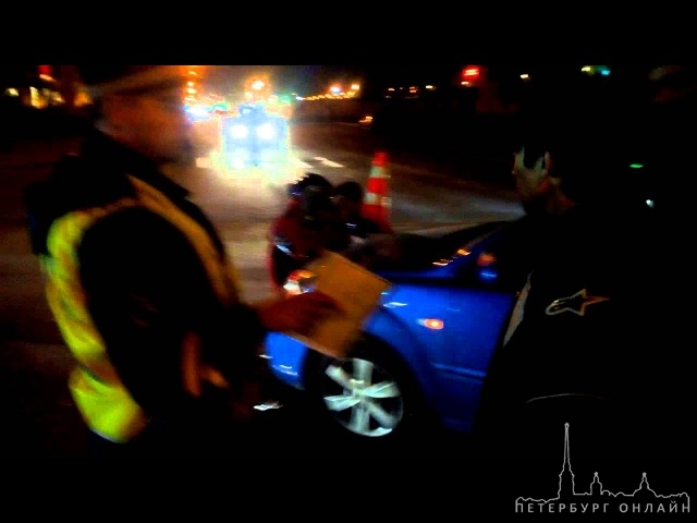 Видео аварии вечером 2 мая с мотоциклистом на перекрёстке Планерной и Камышовой