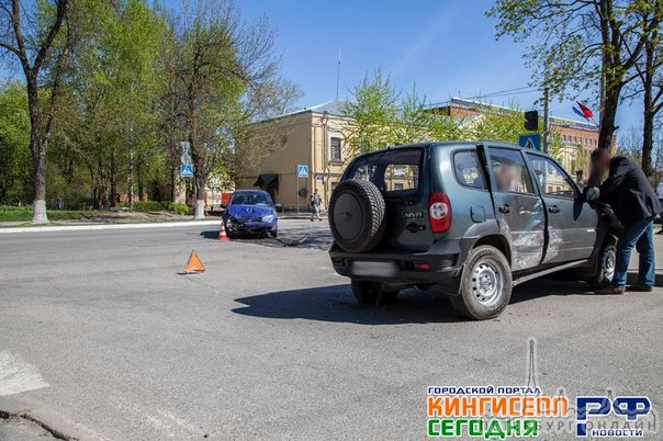 Двойное ДТП на Карла Маркса. Мужчина на внедорожнике не пропустил встречную.