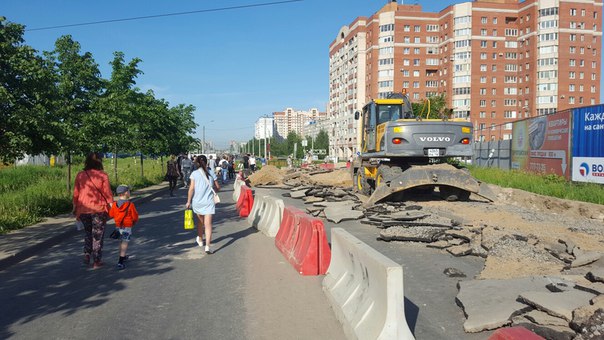 Перекрыт въезд в Кудрово со стороны ул.Дыбенко, дорожные работы.