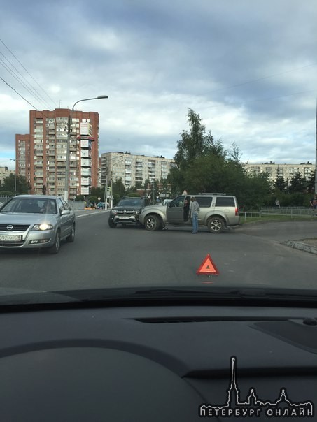 Ул.Шостаковича напротив Гранд Каньона.