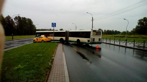 Луночарского разворот.ближе к северному