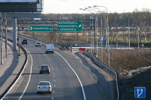 На КАД в районе Мурманского шоссе закроют две полосы движения