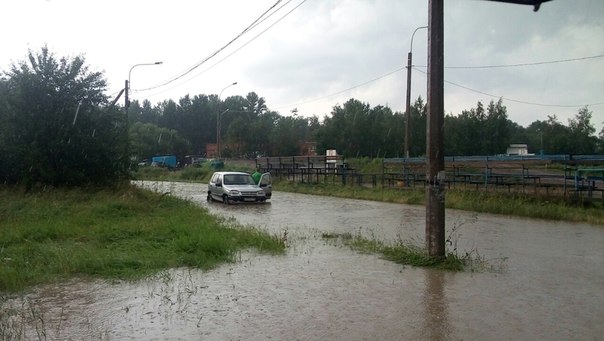 Тонет проспект 9 января у обухово