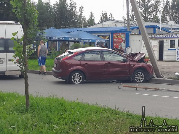 В Металлострое на Железнодорожной, Видимо ехал по встречной, по односторонке. Второй участник за у...