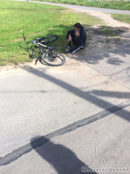 10 августа в 12:20 был сбит велосипедист, который ехал на красный пересечении Петергофского шоссе и ...