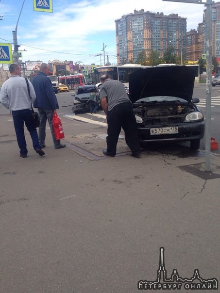 ДТП у метро гражданский проспект