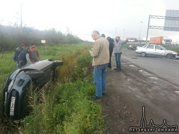 ДТП на волхонке в сторону володарки после моста. Дед на 10ке разворачивался в сторону гаражей и не у...