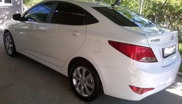 Ночью 28 октября с 0:30 до 8:00 угнали автомобиль Hyundai Солярис белого цвета от дома 27 по Институт...
