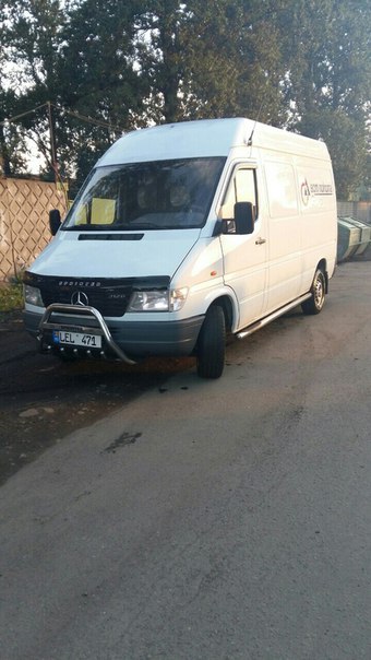 29 октября в Красносельском районе был угнан автомобиль, в районе 18.30-20.00,ул. Маршала Захарова 2...