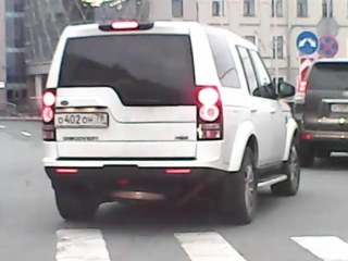 Сегодня в 14:38 у дома на Санкт-Петербург, проспект Добролюбова, 13 водитель Продажа Land Rover Disc...