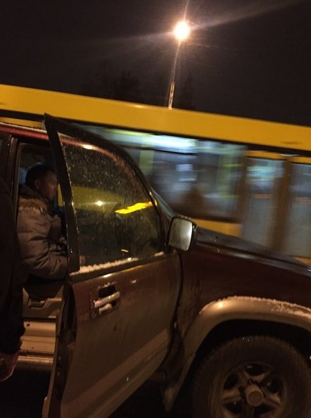 На Выборгском шоссе пьяный водитель в хлам въехал в Citroen,жертв нет