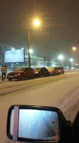 Сапсанчик из четырех машин.Стоят грустят(в сторону блюхера с кушелевского моста. Особо не мешают.ма...