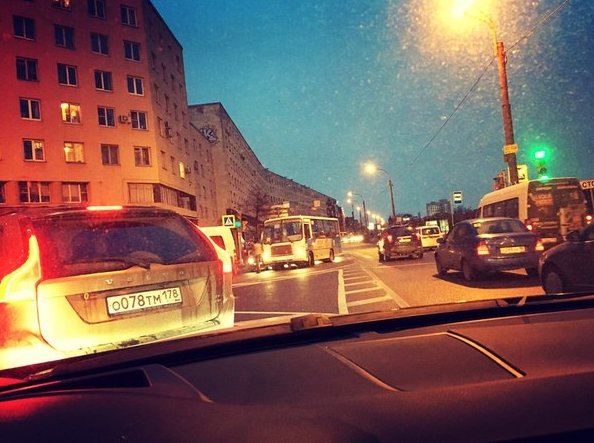ДТП маршрутки и малолитражки, Шаумяна 2 у Красногвардейской площади, пробка будет!
