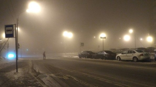 Туман на Таллиннском и в Красном селе. Видимость 50 метров. Гололедица.