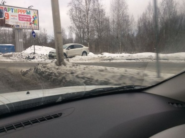 Чувак, если ты видишь это фото, знай : Мы видели ( уже в заднее зеркало) твое сальто после заноса ( ...