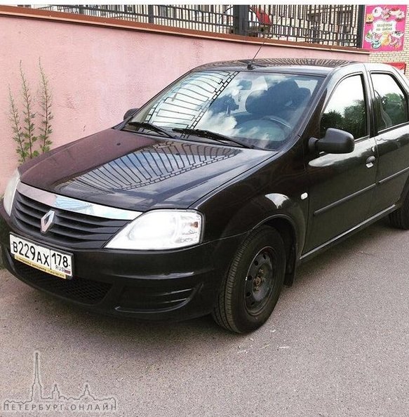 13 декабря в 20:00 угнали автомобиль Renault Logan черного цвета,