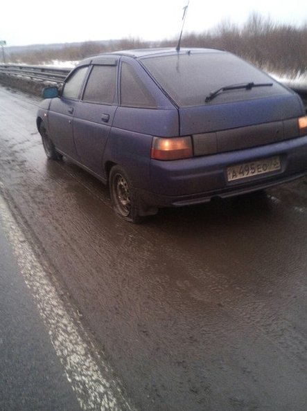 Люди добрые SOS!!! Колесо на выстрел. Запаску месяц назад такому же бедолаге дал,пропал редиска. Наш...