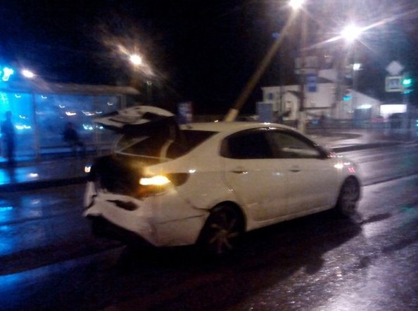 Мои родственники попали в аварию. 23 декабря в 19:15,В городе Колпино на перекрестке Володарского и...