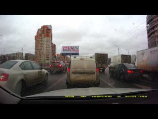 Видеозапись сегодняшней аварии на перекрестке пр.Славы и Бухарестской улицы,