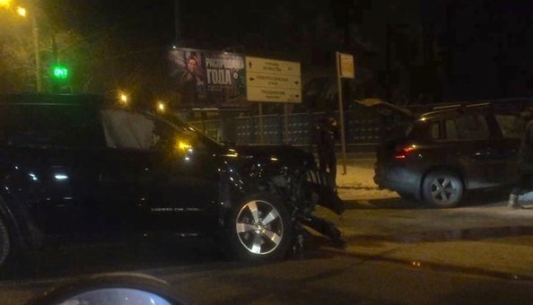 Два внедорожника на большой скорости столкнулись на Политехнической улице вечером 6 января