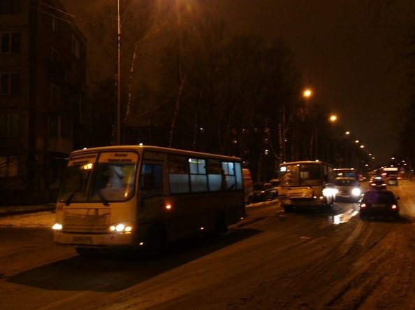 На Бестужевской улице столкнулись две маршрутки 369-17 пострадавших нет служб нет