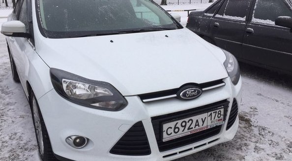 10.01.16г со Светлановского 69 угнали белый Ford Focus седан