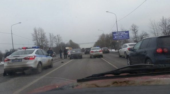 ДТП на Московском шоссе, поворот на Никольское. обломки по всей проезжей части