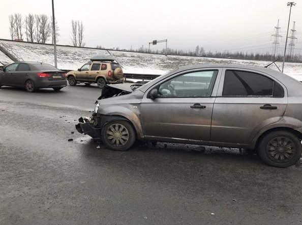 ДТП на Кольцевой в районе Шафировской развязки на внешней стороне 103 км,