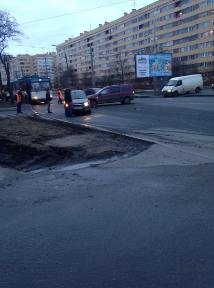 На Зины Портновой в сторону Автово.