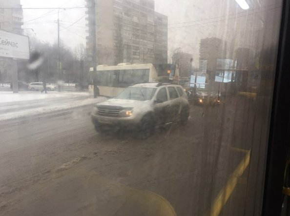 Перекресток Пискаревского и Полюстровского , ДТП два автобуса и маршрутка, проехать сложно, автобус ...