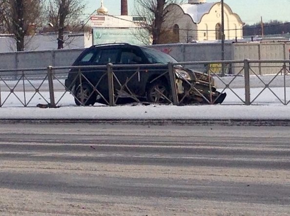 Очень скользко на коломяжском путепроводе в сторону пионерской!