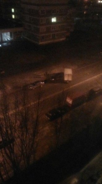Только что на улице Солдата Корзуна произошло ДТП водитель большегрузного авто скрылся разбив 2 авто...