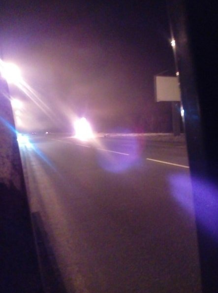 Сгорела машина на Киевской трассе перед Вырой .