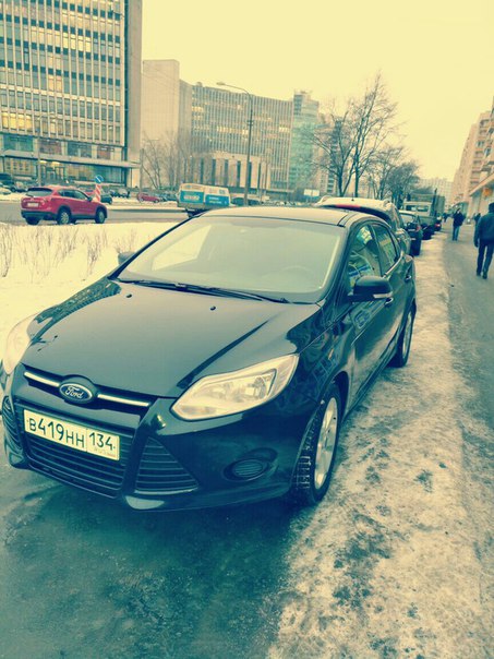 С 9 в ночь на 10 марта с улицы Шувалова 4к1 (МУРИНО) был угнан автомобиль Ford Focus III черного цве...