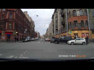 Добрый день! Вчера, 22 марта, в 17:40 на перекрестке 8й Советской и Мытнинской улиц, произошло проис...