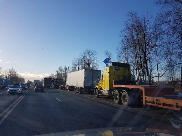 На Московском шоссе снова протест против Платона. Возможны пробки в обе стороны (если "колонны" двин...