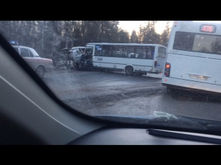 Две маршрутки столкнулись на дороге по направлению в пос. Им Свердлова .