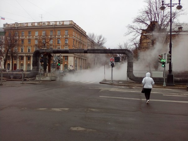 Разлив кипятка на перекрестке 15-14 и Большого В.О.