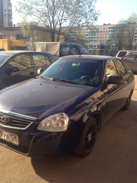 В ночь на 25 апреля в Красногвардейском районе, с улицы Наставников был угнан автомобиль Лада Приора...
