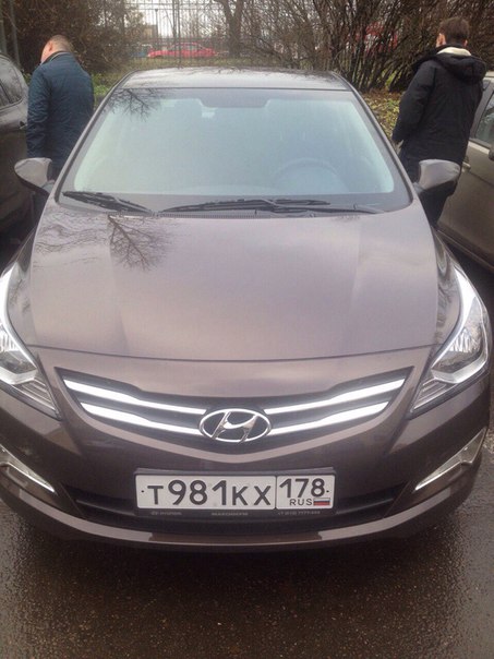 24 мая с Товарищеского проспекта от дома 1 угнали автомобиль Hyundai Solaris коричневого цвета