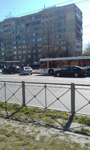 ДТП на на автобусной остановке у перекрестка Белы Куна и Пражской