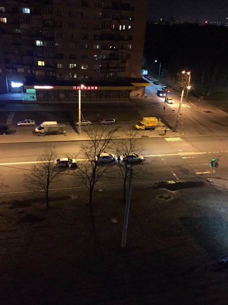 ДТП на проспекте Ветеранов, перед перекрёстком с ул Козлова